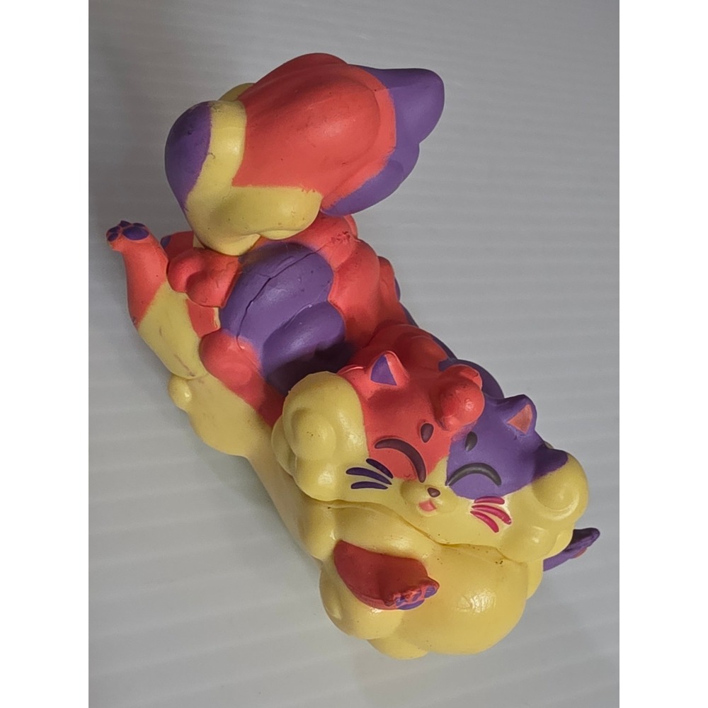 Funko Paka Paka Cloud Cats Mini Figure Yellow Purple Fair DRM200507